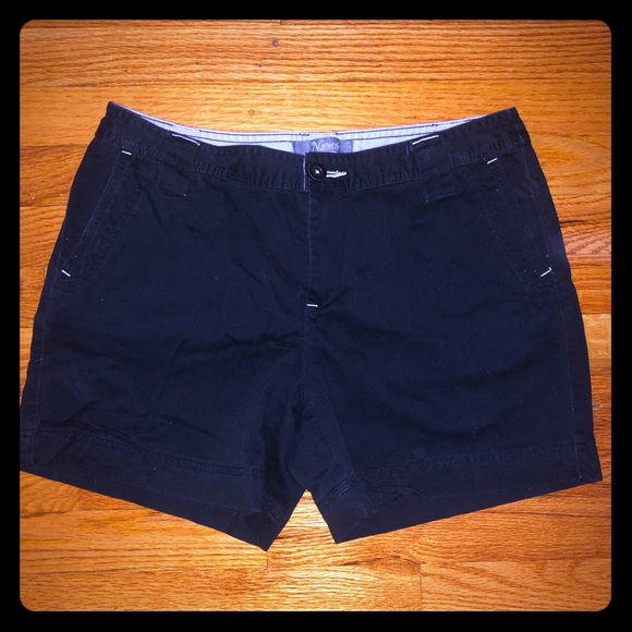 Natural Reflections Black Shorts - Picture 1 of 3